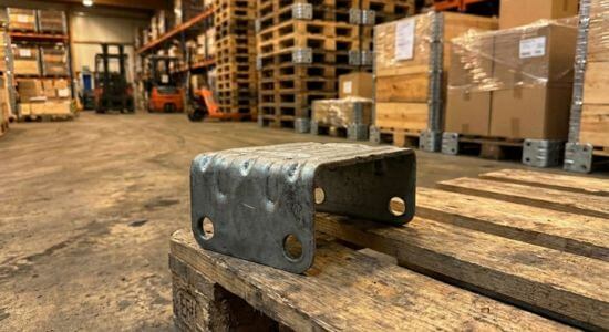 pieza-metalica-para-palets-tipo-u